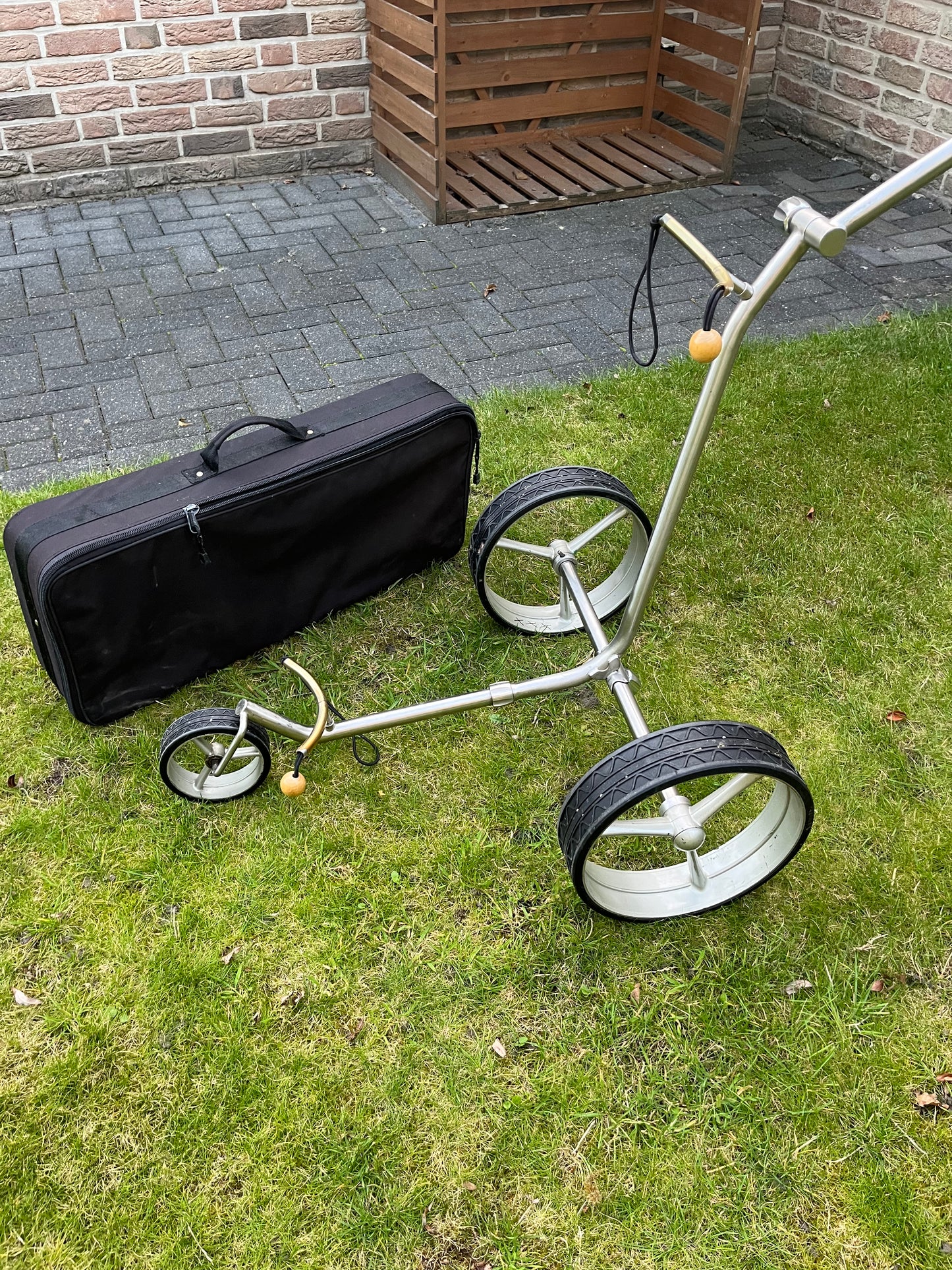 Golftrolley Edelstahl 3-Rad Jucad-Ähnlich